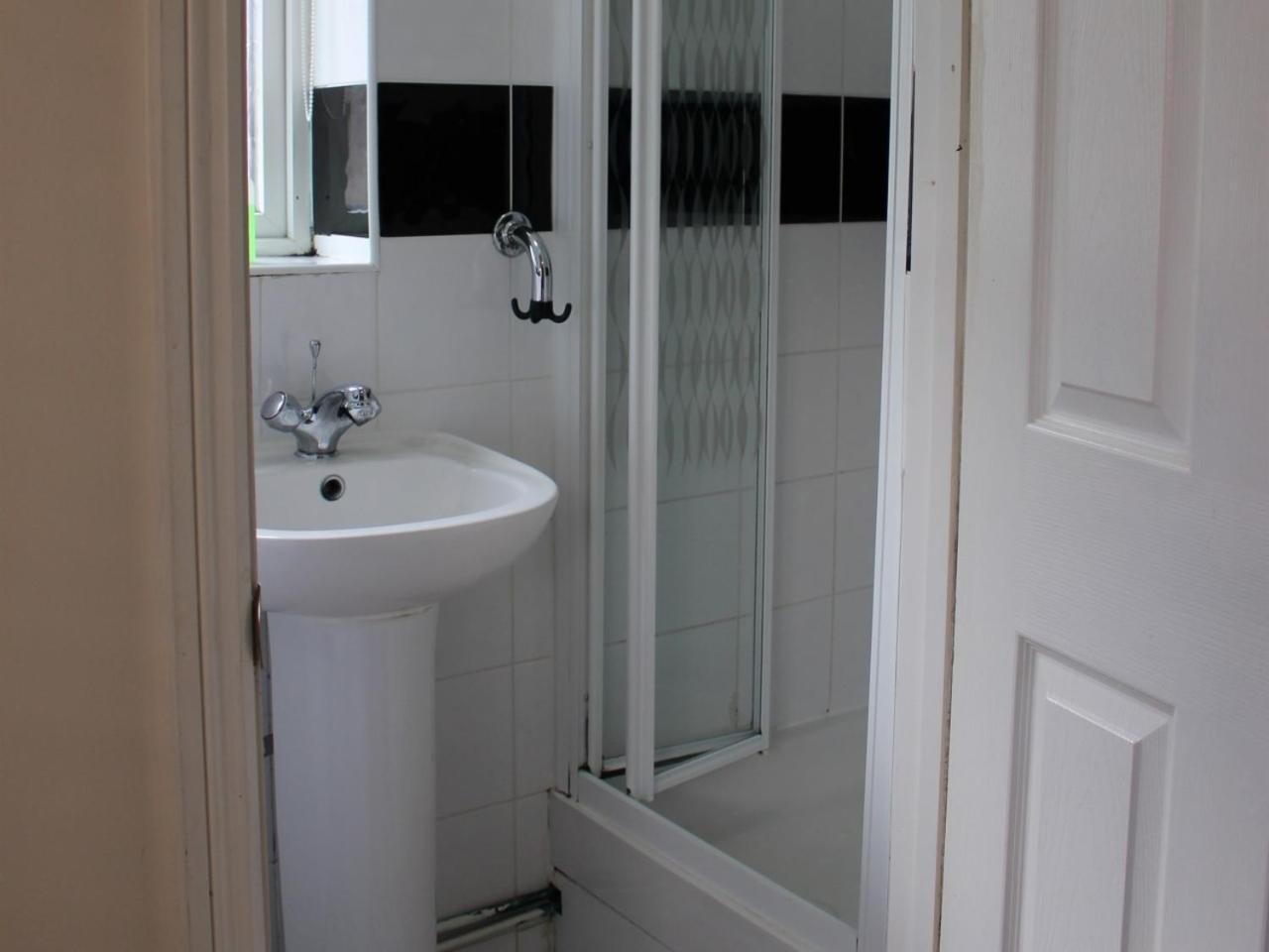 Debden Guest House Hillingdon Quarto foto