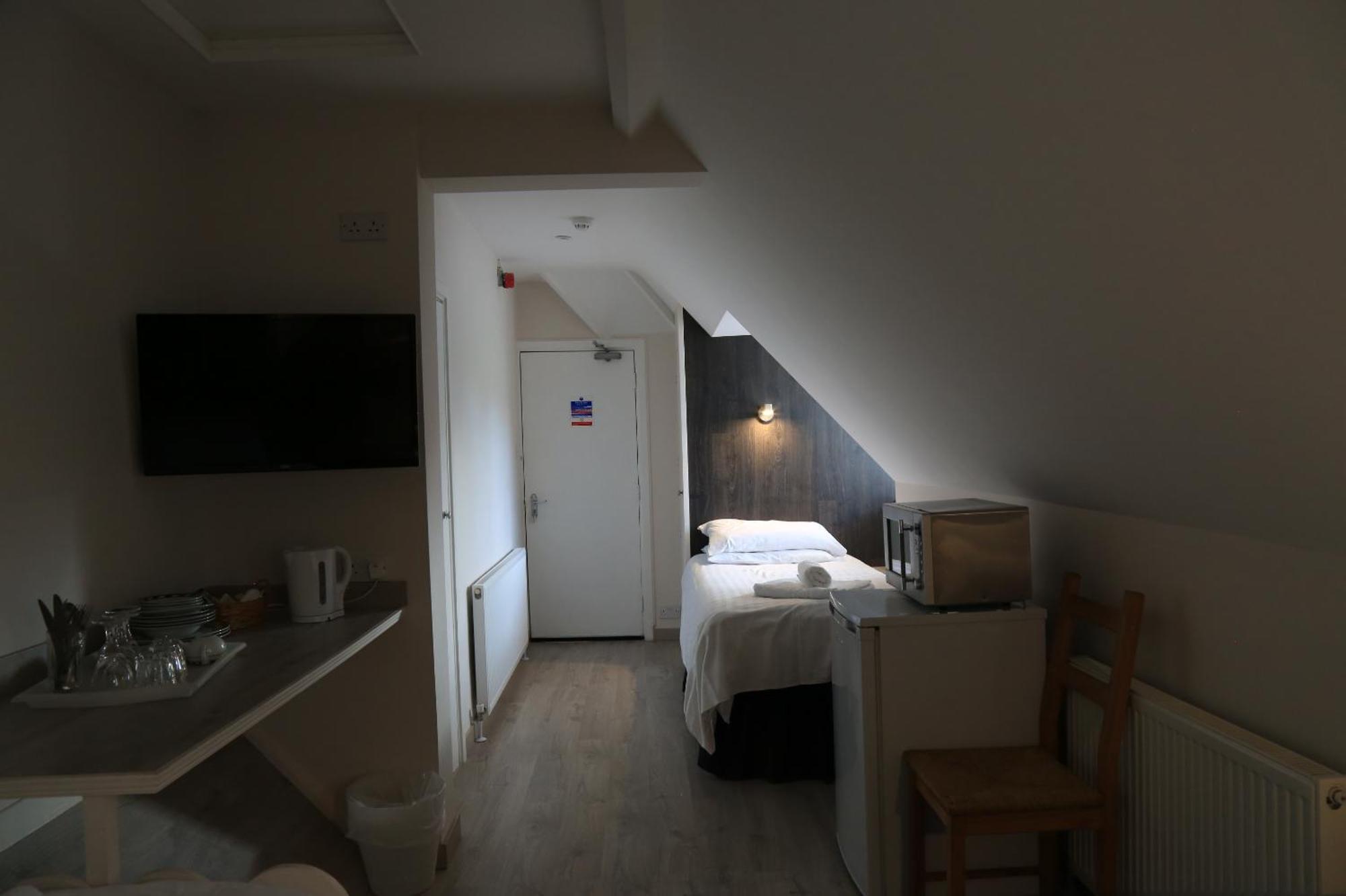 Debden Guest House Hillingdon Quarto foto